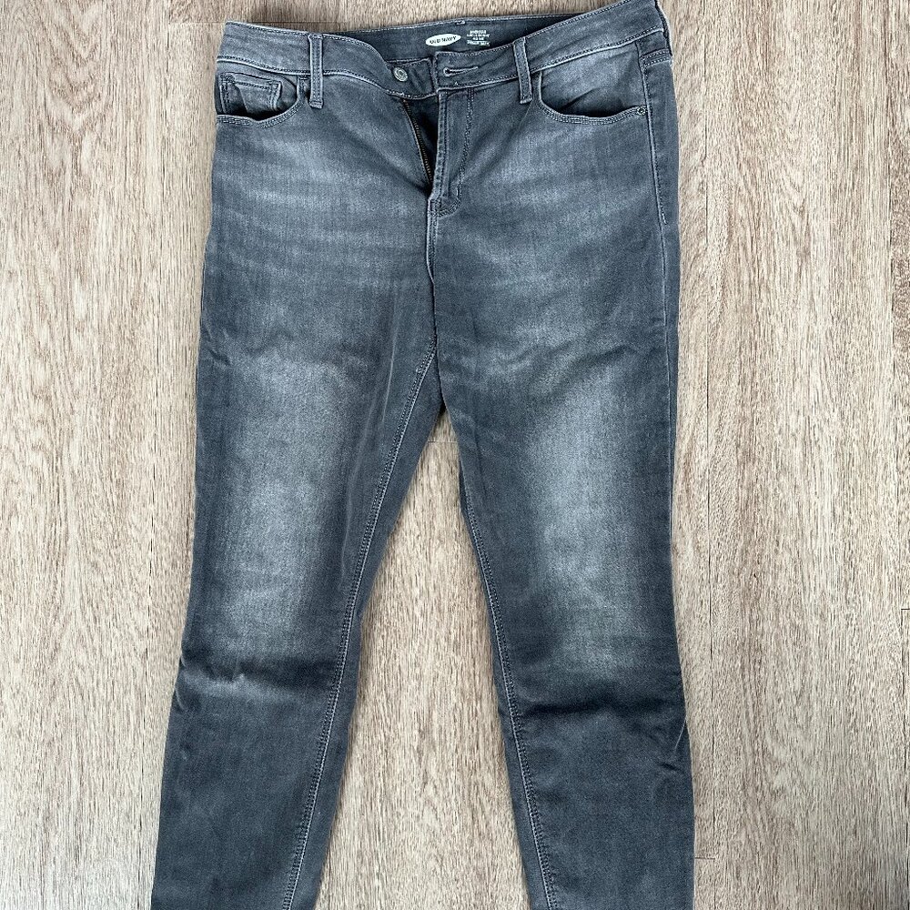 Rockstar Super Skinny High-Rise, Built in Warm Old Navy Skinny Jeans - Gray